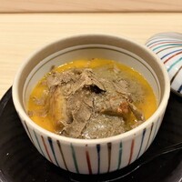 はらまさ - 蟹とフォアグラの茶碗蒸しトリュフがけ　フォアグラの濃厚な味わいにトリュフの華やかな香り、ふんわりとしたお出汁の味が、全てを円やかに包み込むのです♪　