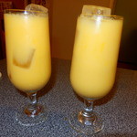 インドレストラン ラム - ボンベイ（ウォッカ+マンゴーヨーグルト）