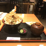 Sushi Daining Utsukimura - 大海老と木の子の天丼。
                美味し。