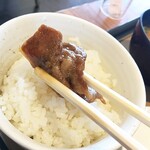 Yayoi Ken - ご飯にバウンドさせて食べるのが好きなんです。クドメのつゆと生卵が絡んで白飯が美味くなる（笑）