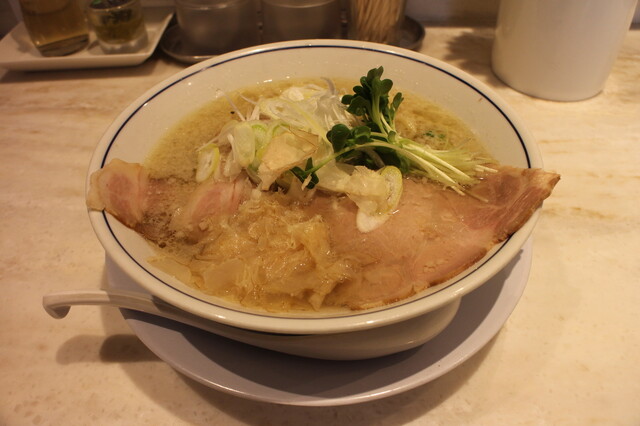 らーめん 鱗 高槻店 ラーメン ウロコ 高槻市 ラーメン 食べログ