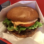 ヘンリーズ バーガー - Mサイズ+チーズ1枚