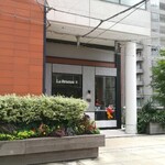 La Brianza - いつも外観から写真撮っちゃいます☆わくわく感が高まります。