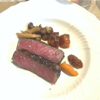 La Brianza - サカエヤ40日熟成黒毛和牛リブロース炭火焼きタスマニア産粒マスタードとロメスコ添え。やっぱりサカエヤ熟成肉の炭焼きおいしい味わい深い旨み濃い♡どうしてもたまに食べたくなっちゃいます大満足！焼きが絶妙☆