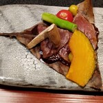 無庵 - 静岡県産牛朴葉焼・彩野菜