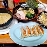 横浜ラーメン 湘家 - 【2020.10.20(火)】つけめん(並盛・160g)730円＋ネギみそ丼280円＋餃子320円