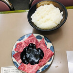 元祖ホルモン脇田屋 - ライス(中) 
      特ロース