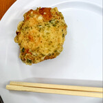 山越うどん - じゃがいもの天ぷら　味のついたじゃがいもです
                                美味☆絶対頼んでください