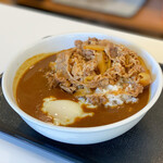 吉野家 - 料理写真:新肉だく牛カレー + 半熟玉子☆