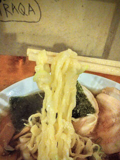 Nikkouken - ぴろぴろ～～どん兵衛みたいな麺ですが美味い！