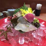 酒粋 醍醐 - 造り3種 (少し食べちゃった)