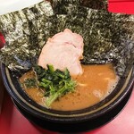 豚骨醤油ラーメン 王道家 - 