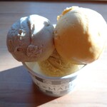 氷菓子屋KOMARU - アイスクリーム トリプル