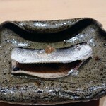 鮨 龍次郎 - 三河湾の小鰯