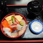 Nihonbashi - ランチの生ちらし丼