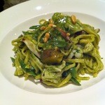 レッジョ・ネレミリア - 自家農園ﾊﾞｼﾞﾙと子ｲｶのｼﾞｪﾉﾍﾞｰｾﾞ、手打ちｷｯﾀｰﾗ