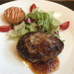 Chez-K'2 - 料理写真:和風ハンバーグにカニクリームコロッケトッピング