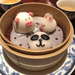 中国料理「花梨」 - パンダの口が違う！笑笑
                                遊び心が垣間見られる。