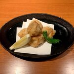 水炊き 季節料理 新宿なごみ - ふぐ唐揚げ ¥1,380