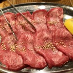 焼肉ホルモンだるま - タン