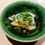 匠 進吾 - クエの湯引き、薬味はゆず胡椒