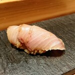 匠 進吾 - 鰤のヅケ？