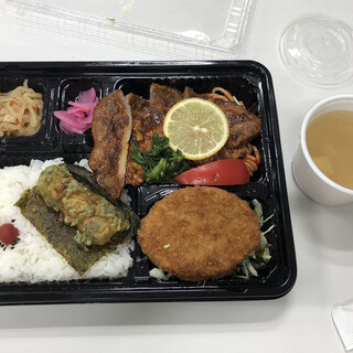 ジョージの店 Curious George Kitchen