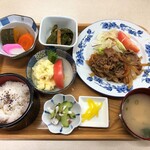 ななっこ - おまかせ定食（焼肉）