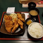 Kaikyou - 伝説の若鶏唐揚げ定食B。