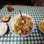 孔雀苑 - 肉と野菜のスタミナ炒め定食￥750