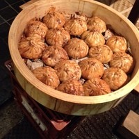 膳處漢ぽっちり - しみだれ肉まん！400円