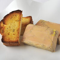 メゾンミトーのフォアグラのテリーヌとアイスクリーム、自家製ブリオッシュと