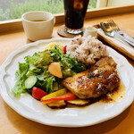 フィーカ カフェアート - 鶏のハニーマスタード焼き