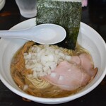 濃麺 海月 - にぼしらーめん８００円