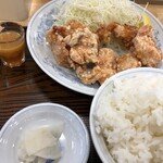 ぎょうざの満洲 - 国産鶏の塩唐揚げ