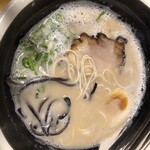 濃厚煮干とんこつラーメン 石田てっぺい - 