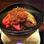 京 上賀茂 御料理秋山 - 玉ねぎ、トマトの田楽。肉味噌。
