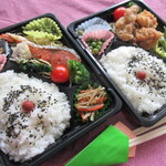 つつみ屋 - お弁当は各450円