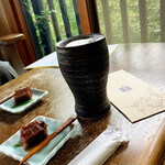 山みず木 - ウエルカム羊羹のお供に生ビール