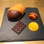 Patisserie & Chocolat Bar Del'Immo - 