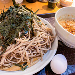 神田 つけ蕎麦 わびすけ - 大盛の麺は山盛り