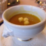 シャトーテル大手前・シャトーレストラン - ピンぼけですがカボチャのスープです