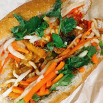 Ebis Banh Mi Bakery - 揚げサババインミー