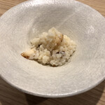 吉花 - この日一番美味しかったのはこちら！
      松茸のリゾット！
      鱧松が大好物でしたが、宗旨替えました。
      できることなら毎日食べたいくらい美味しかったです。