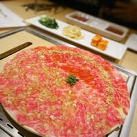 横浜焼肉kintan - 日本一のサーロイン・ユッケ ハーフ＆ハーフ