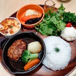 洋食キッチン シャトー - 【2020.10.21(水)】選べるランチプレート(ハンバーグ)990円