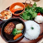 洋食キッチン シャトー - 【2020.10.21(水)】選べるランチプレート(ハンバーグ)990円