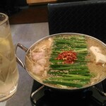 博多もつ鍋おおやま 博多デイトス - 博多もつ鍋とハイボール