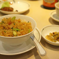 中国飯店 富麗華 - 杏と空豆の海鮮入りチャーハン