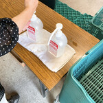 八紘学園 農産物直売所 - 【2020年09月】入口には直売所もアルコール完備です。